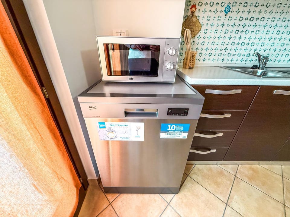 dishwasher, microwave