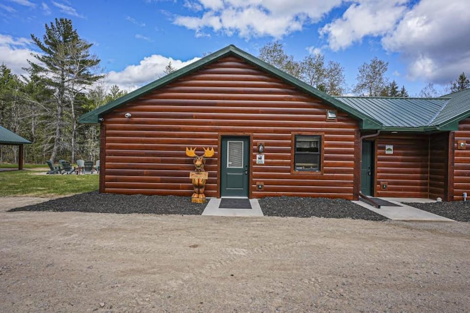 The Woodpecker House in Wisconsin