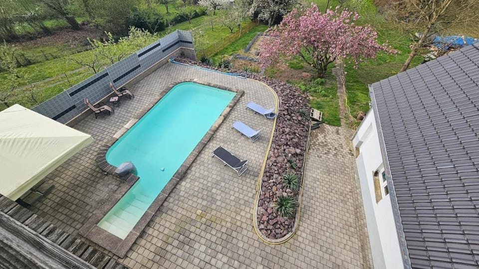 Apartment with pool and wide view Apartment in Saarbrücken