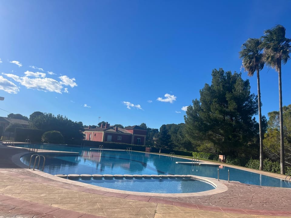 Garden, Swimming pool