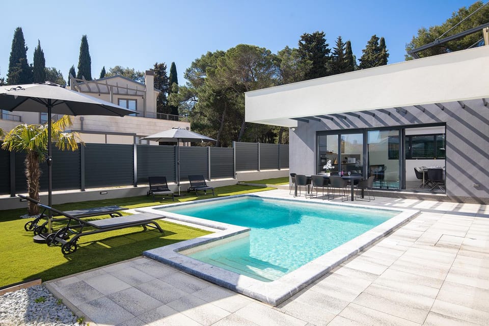 Patio, Day, Garden, Garden view, Pool view, Swimming pool