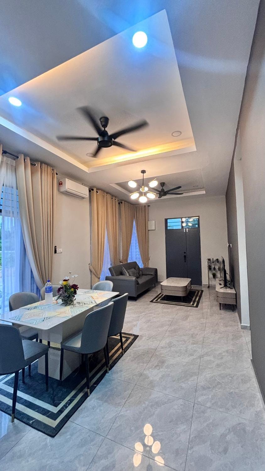 Living room, Dining area