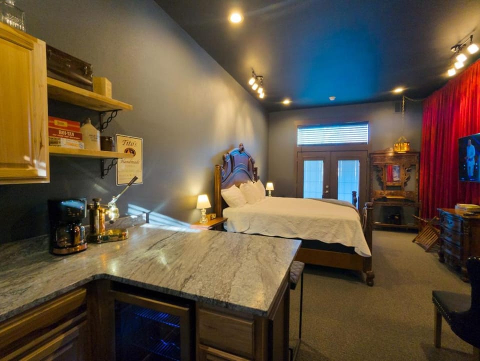 66 Center St. Studio No.1 Apartment in Eureka Springs