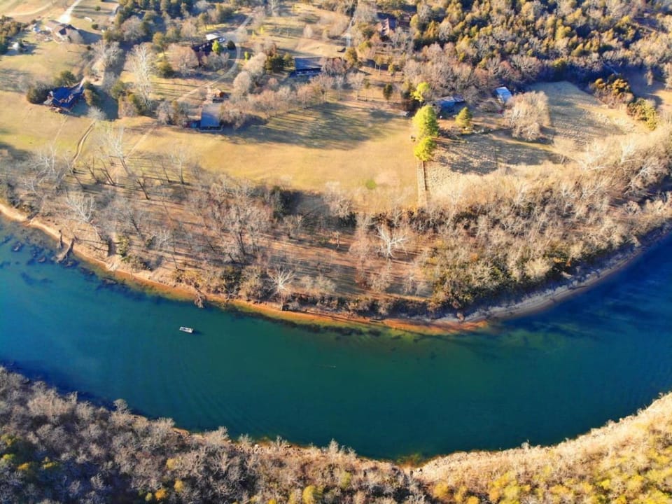 Fisherman White River Paradise House in Carroll County