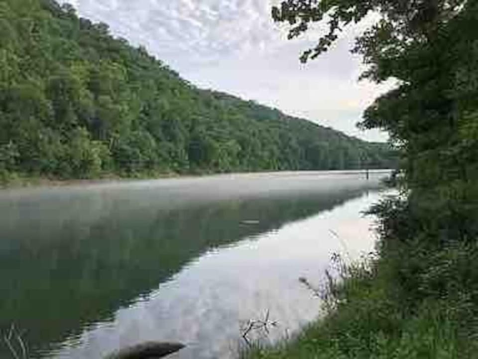 Fisherman White River Paradise House in Carroll County