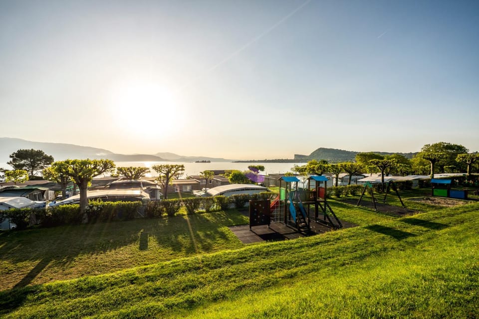 Camping Onda Blu Campground/ 
RV Resort in Manerba del Garda