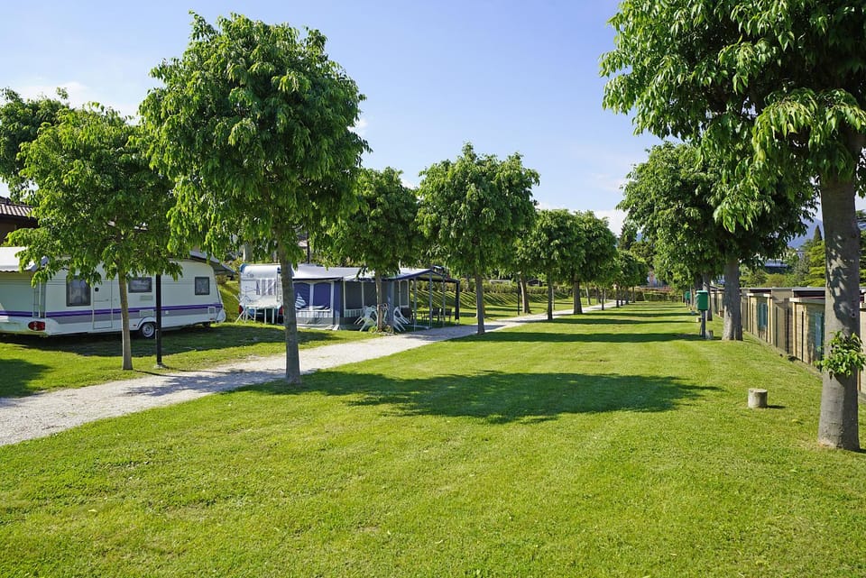 Camping Onda Blu Campground/ 
RV Resort in Manerba del Garda