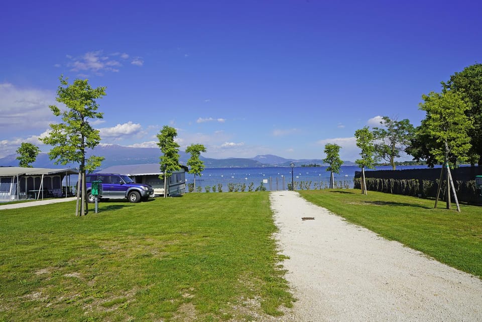 Camping Onda Blu Campground/ 
RV Resort in Manerba del Garda