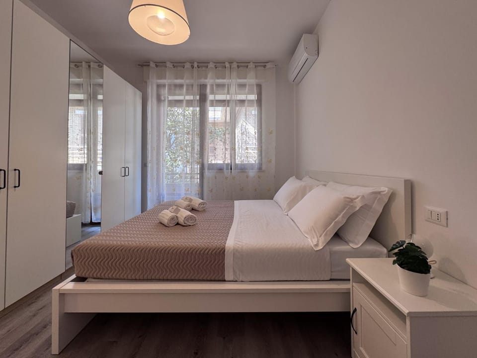 Vittorio Veneto - Spacious and Bright by Host Hero Apartment in Civitanova Marche