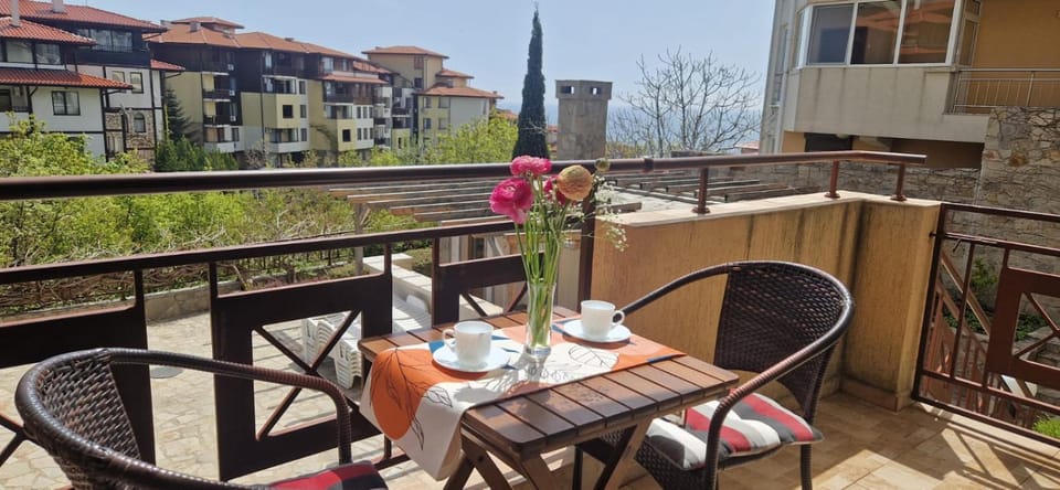 Spring, Day, Balcony/Terrace, Balcony/Terrace
