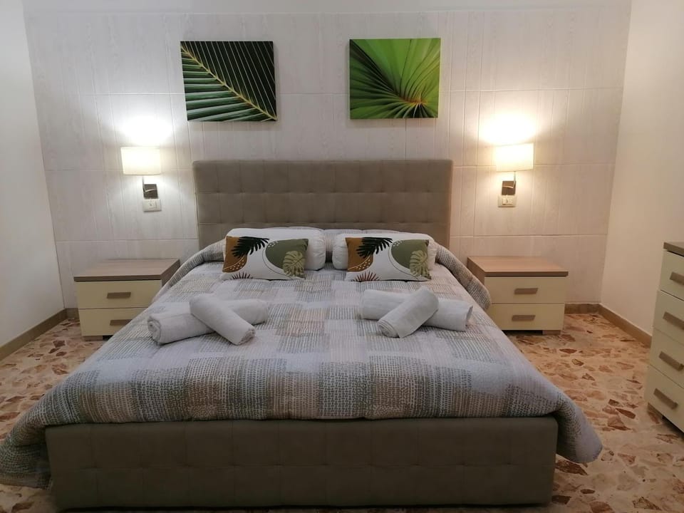 Gioele House Apartment in Syracuse