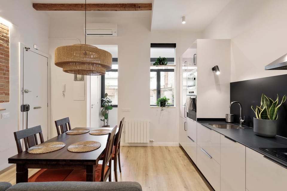 Poble Sec Charming Apartment Apartment in Barcelona
