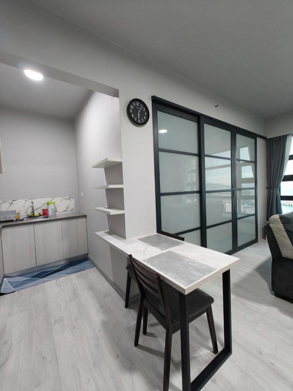 Dining area, kitchen