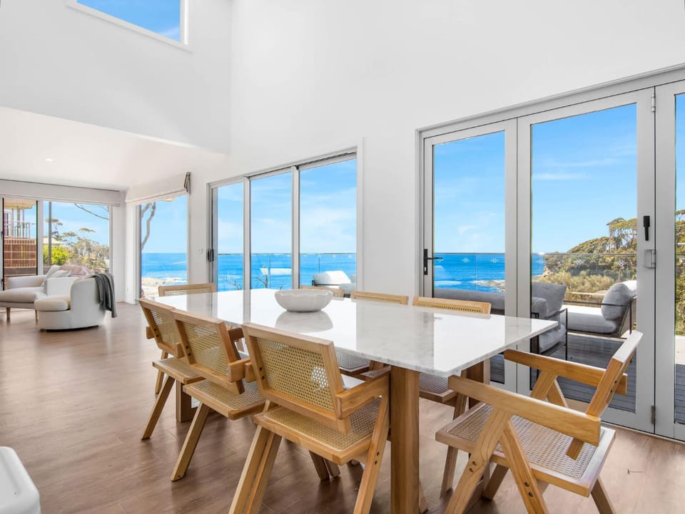 Natural landscape, View (from property/room), Living room, Seating area, Dining area, Sea view