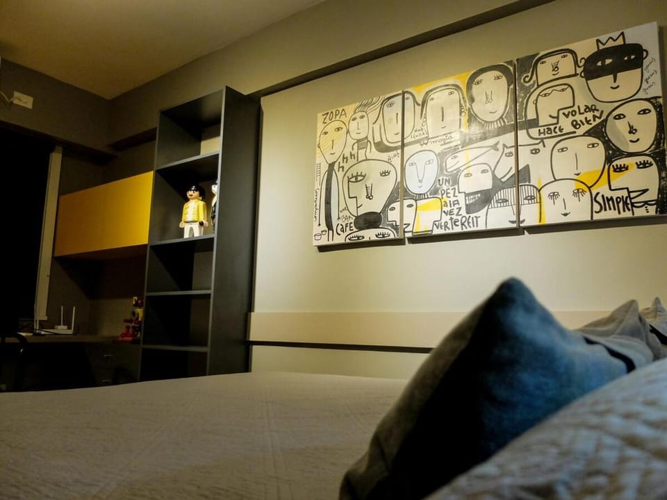 Photo of the whole room, Decorative detail, Bedroom