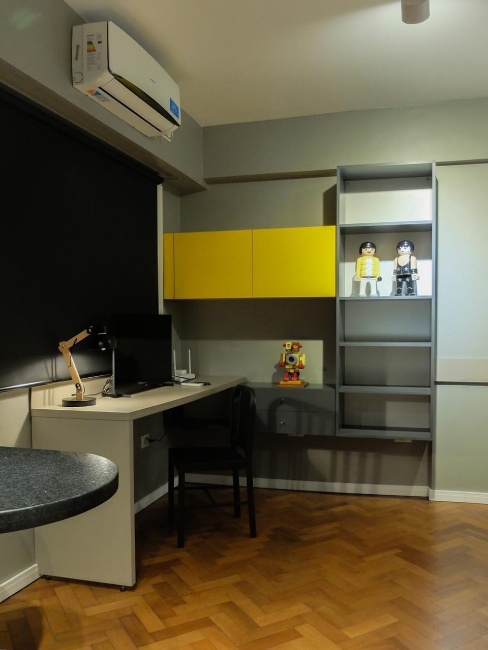 Dining area, air conditioner