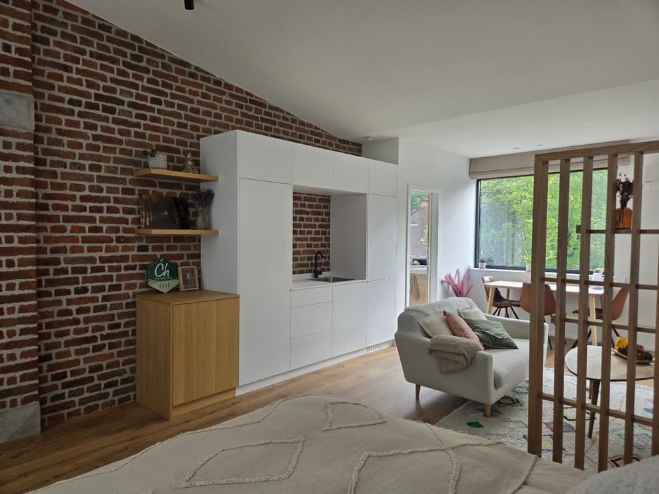 storage, wardrobe