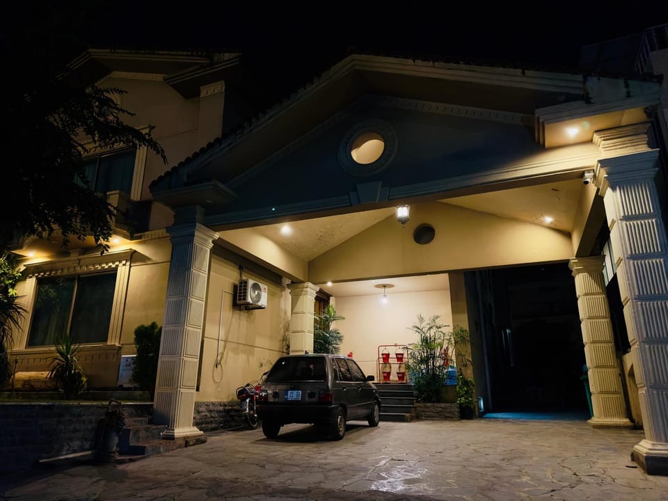 Iconic Lodge Bed and Breakfast in Islamabad