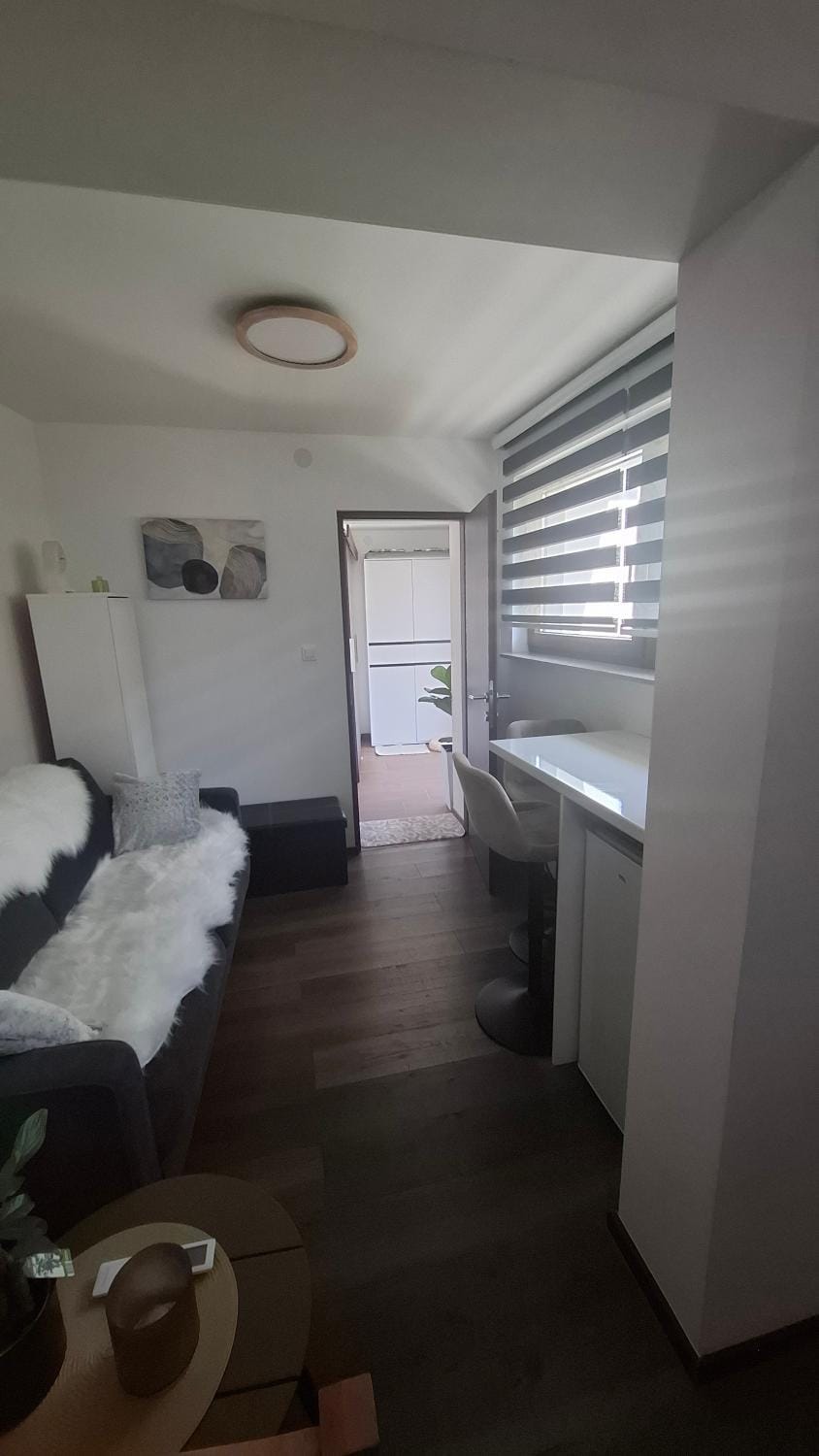 Kitchen or kitchenette, Photo of the whole room