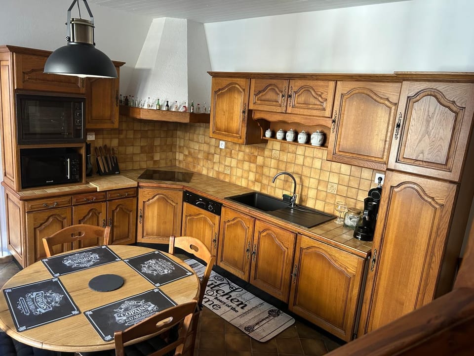 Unick House in Portbail