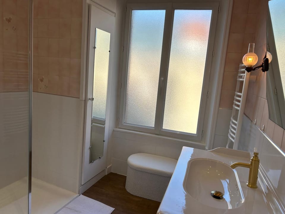 Unick House in Portbail