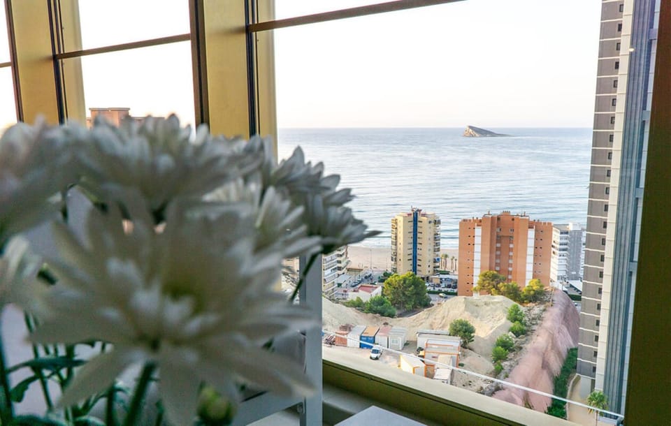 Day, Natural landscape, View (from property/room), Balcony/Terrace, City view, Sea view