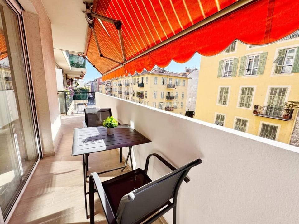 RF112 - T3 Lumineux à deux pas du port Apartment in Nice