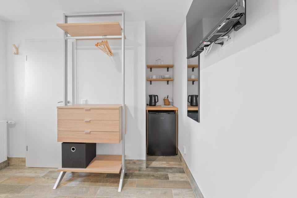 TV and multimedia, Kitchen or kitchenette, minibar, wardrobe