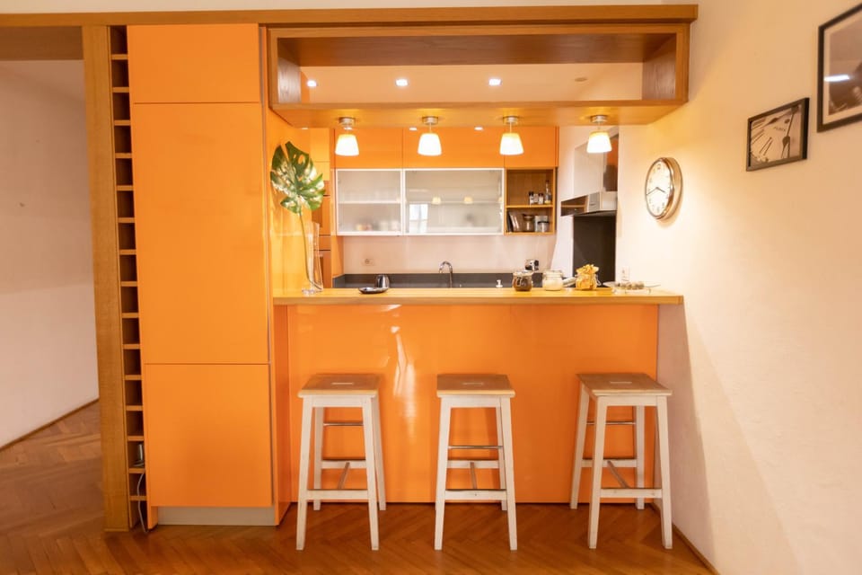 Lounge or bar, Dining area