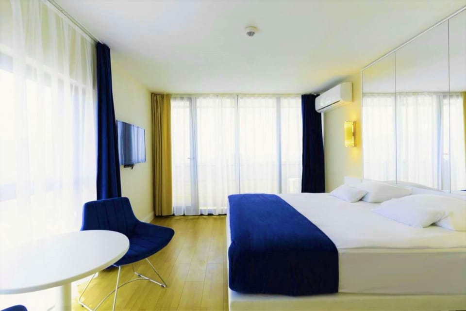 Batumi Sea View Aparthotel Riviera Hotel in Batumi