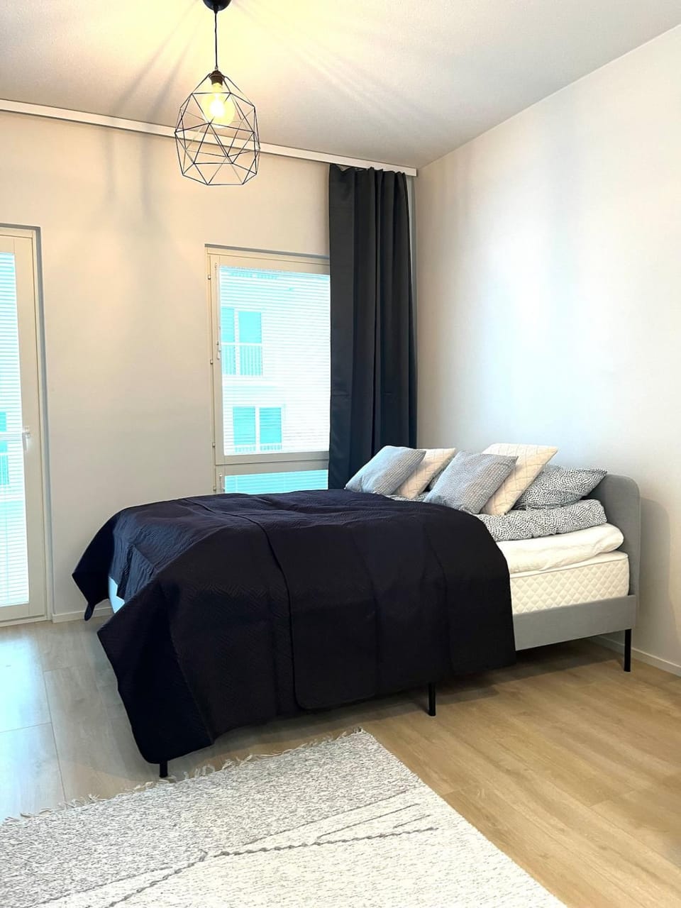 Photo of the whole room, Bedroom