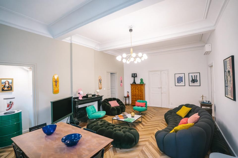 TV and multimedia, Living room, Seating area