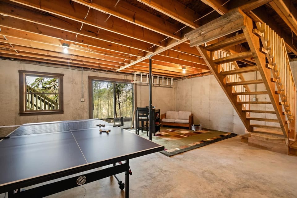 Table tennis
