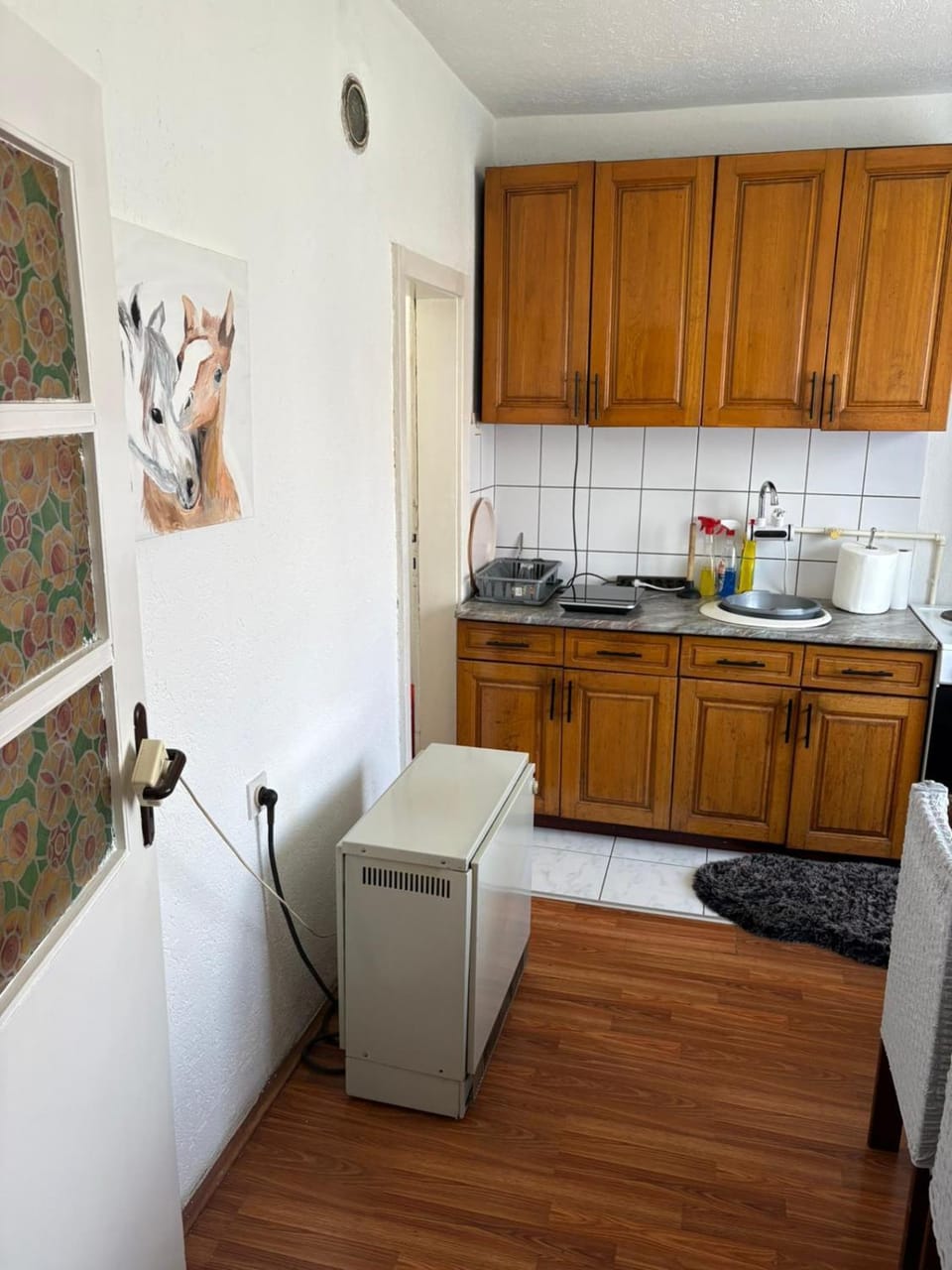 Kitchen or kitchenette, oven, stove