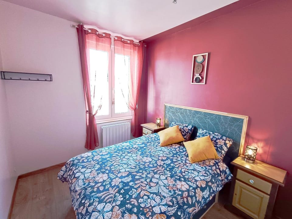 Bed, Night, Bedroom, cot