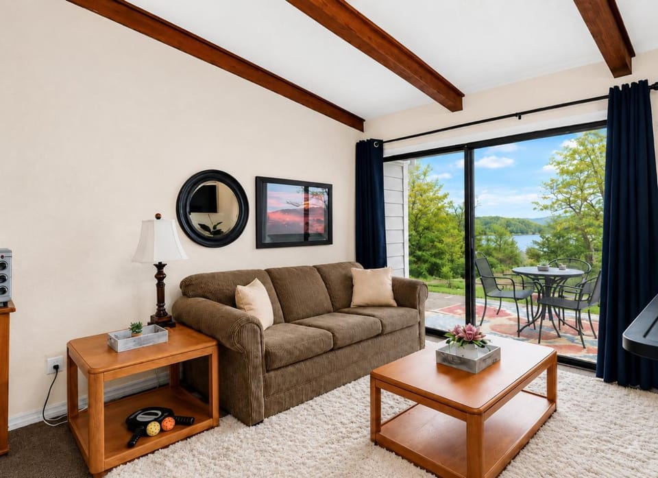 Poolside Retreat at Kimberling Crossing House in Kimberling City
