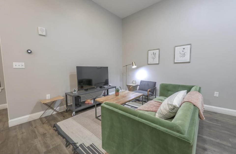 Boston Common Loft with Washer Dryer Apartment in Beacon Hill