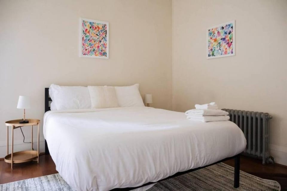 Cozy Fenway 1BR Walk to MIT Apartment in Back Bay
