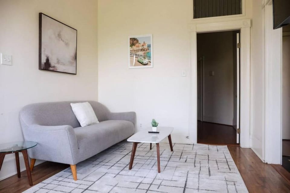 Cozy Fenway 1BR Walk to MIT Apartment in Back Bay