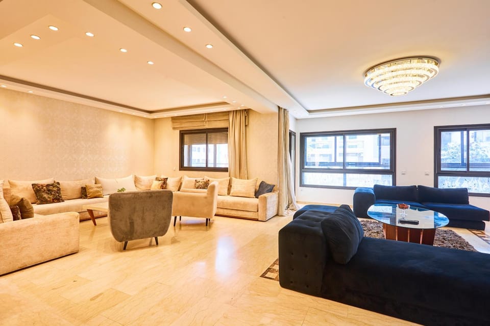 Casablanca 3 Bed Unit in Triangle Dor With Parking Apartment in Casablanca