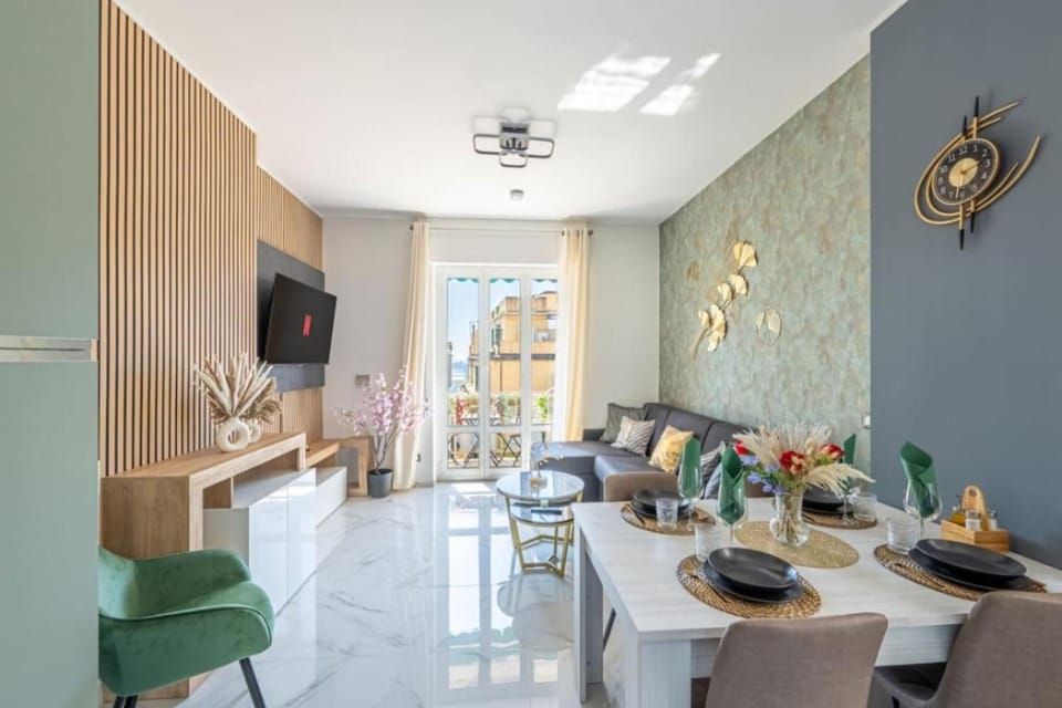 TV and multimedia, Living room, Dining area