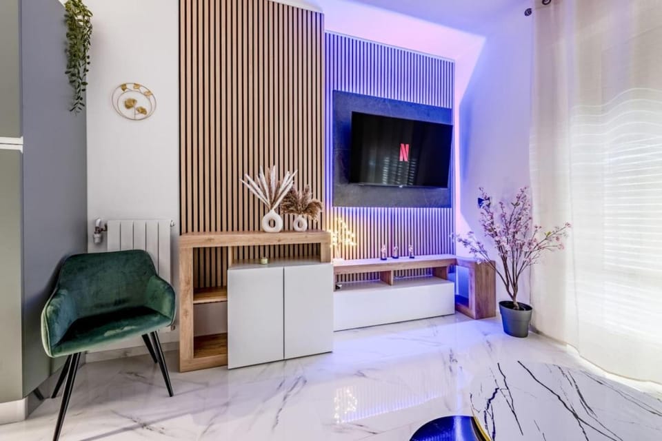 TV and multimedia, Living room