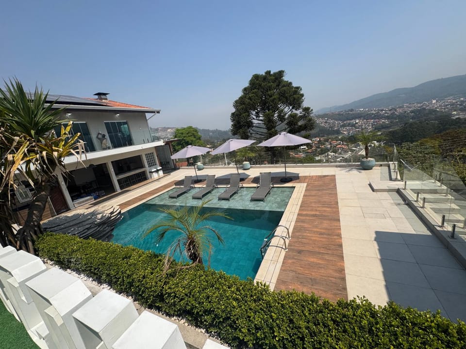 Casa de Temporada Luxo - Piscina, Área Gourmet e Vista Espetacular! House in Mairiporã