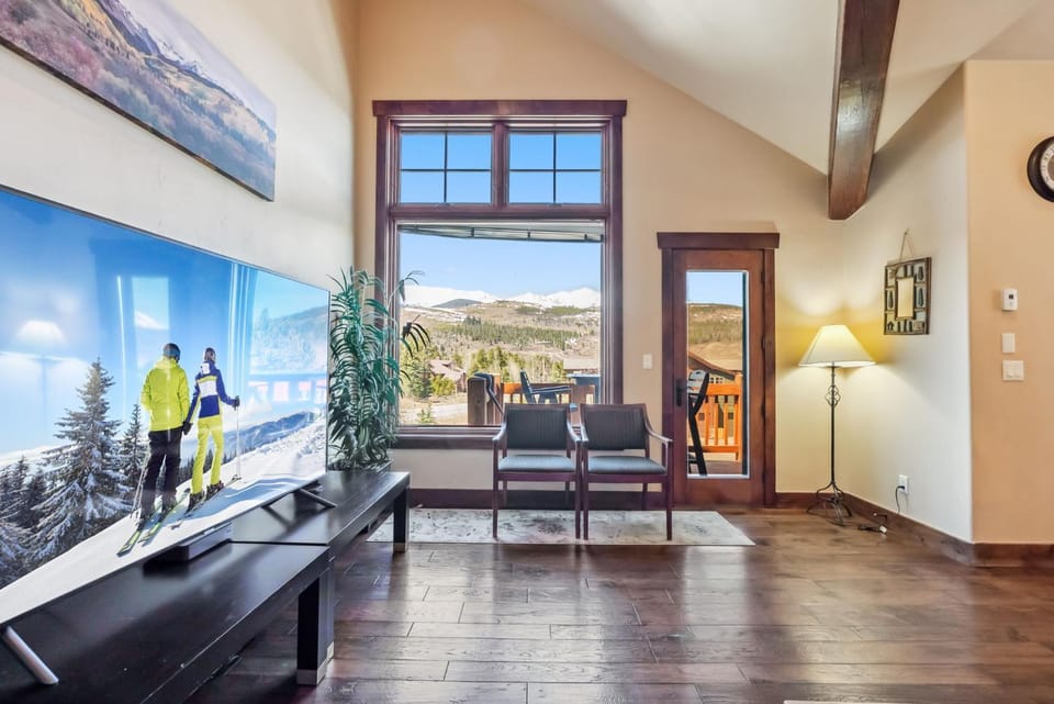 Spacious Ski Townhome with Game Room Fun House in Breckenridge
