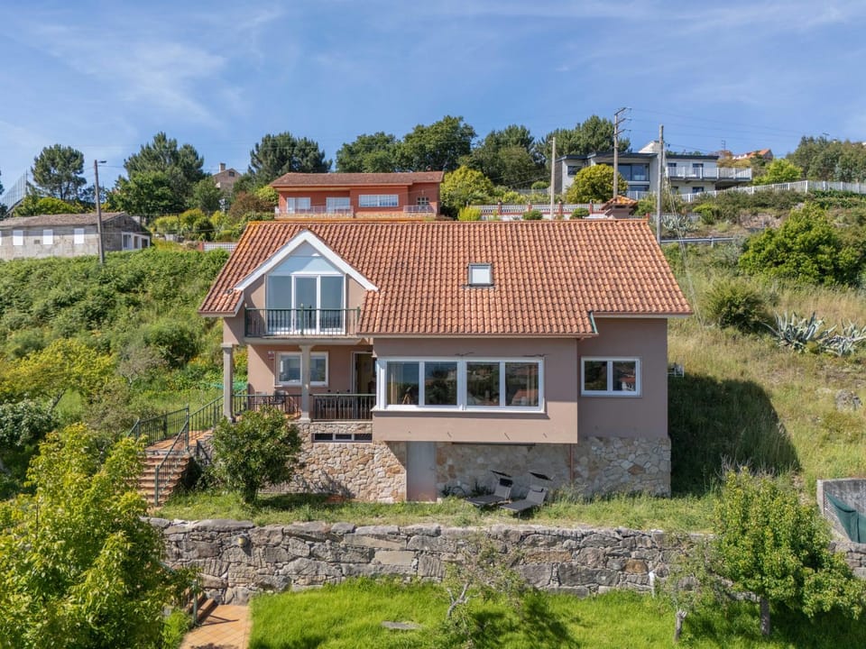 Property building, Natural landscape, Garden, Garden view