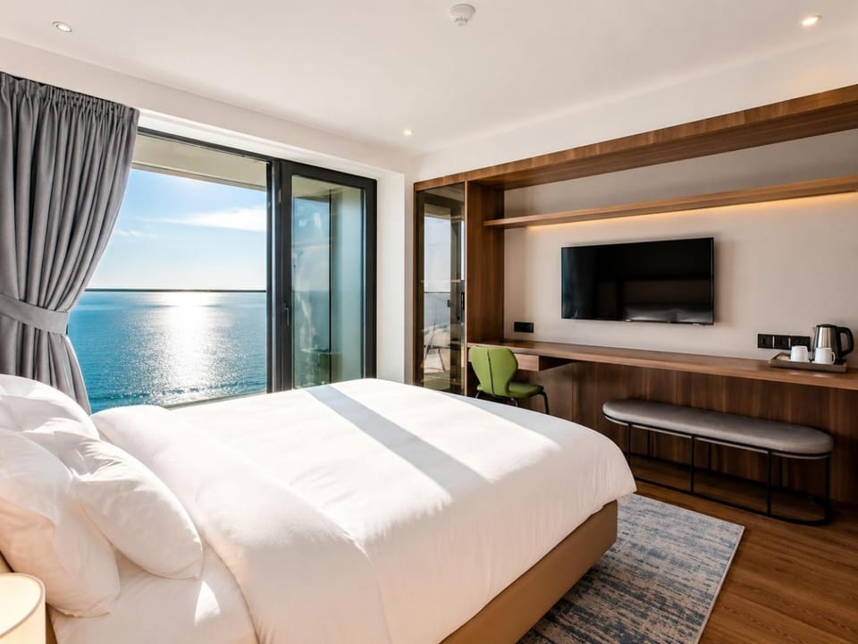 Signature Residence Sea View Suites in Marriott Privilege Hotel in Batumi