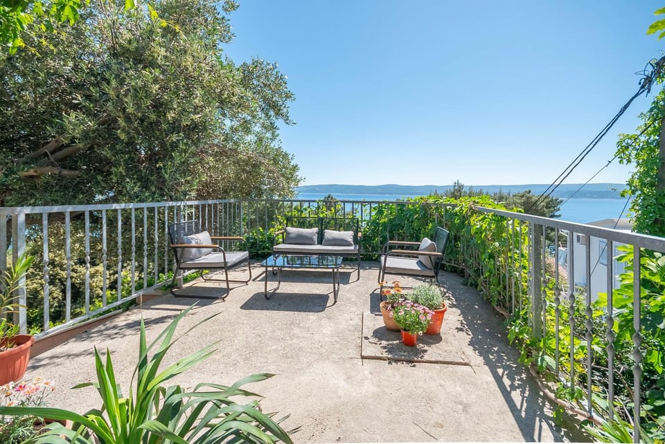 Property building, Balcony/Terrace