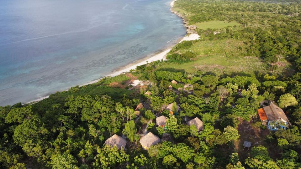 Oro Beach Houses Bed and Breakfast in Indonesia