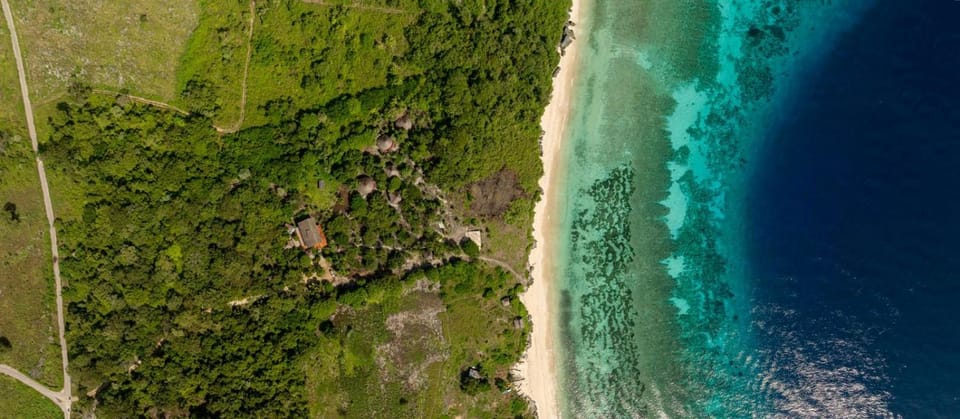 Oro Beach Houses Bed and Breakfast in Indonesia