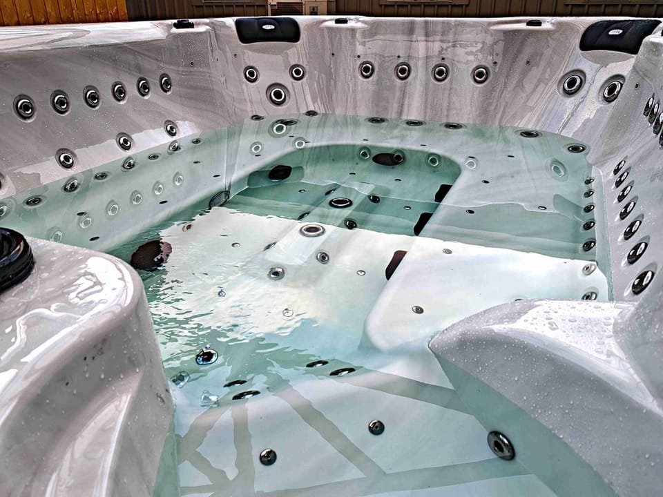 Hot Tub, Spa and wellness centre/facilities